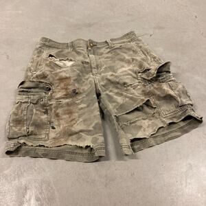 Y2K thrashed camo cargo shorts 32